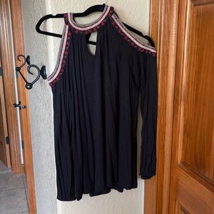 Cold shoulder long sleeve  top